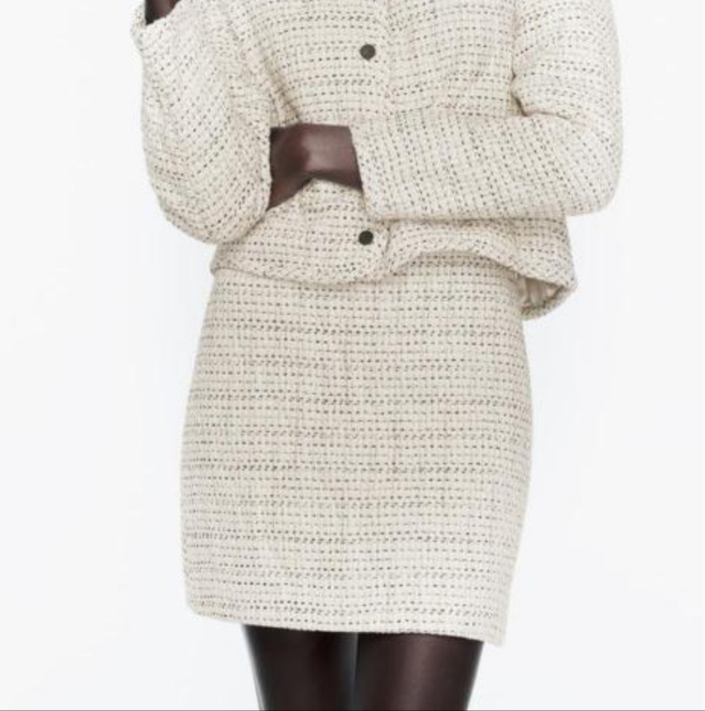 🆕️ Zara Quilted Mini Skirt